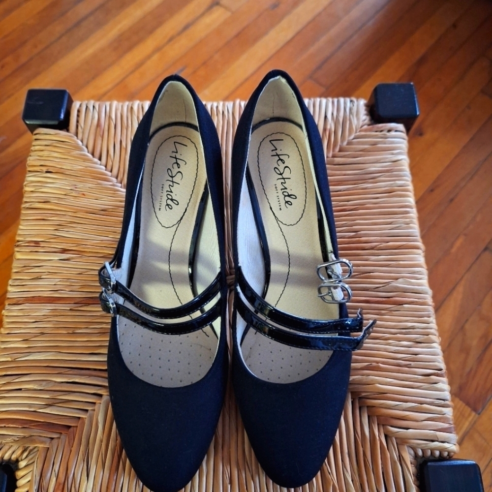 Life Stride Black Pointed Mary Jane Heels with Patent Straps
